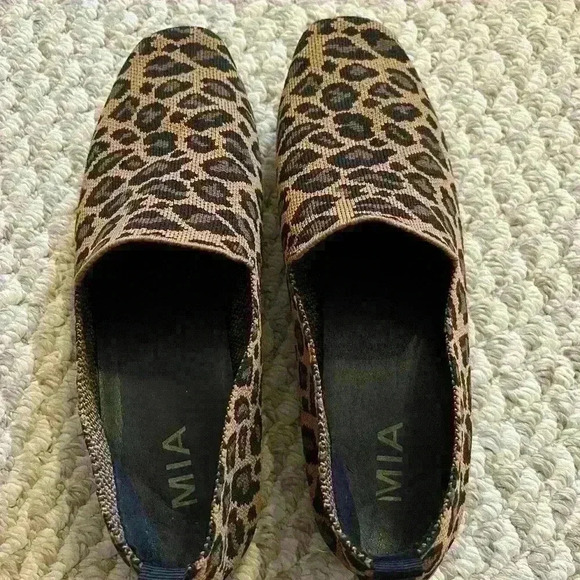 Cheetah leopard animal print flats slip on shoes Women’s Size 9 - Picture 3 of 4